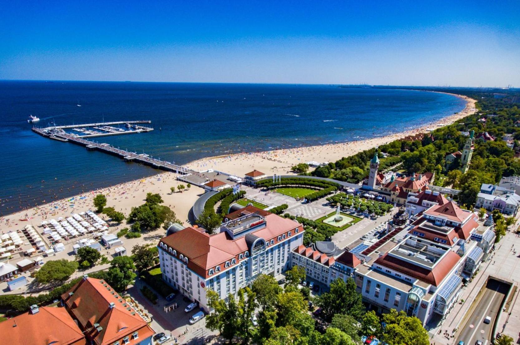 Sheraton Sopot Hotel Luaran gambar Aerial view of the Baltic Sea at Pärnu, Estonia